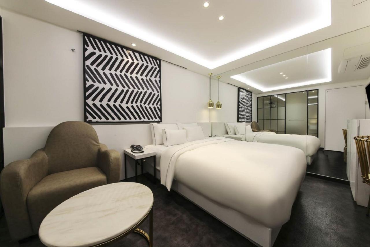 Forestar Hotel Sinchon Seoul Exterior foto